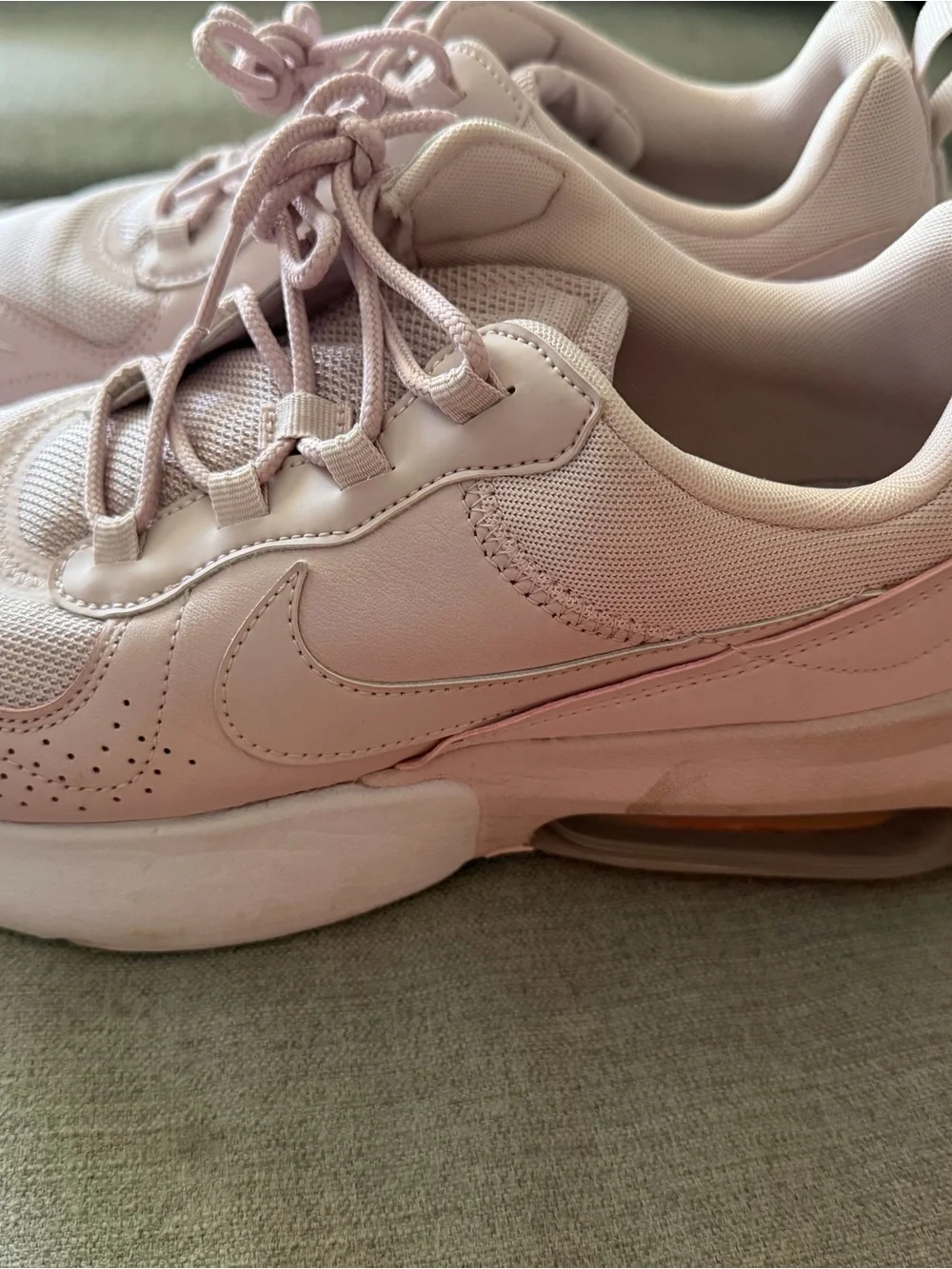 Nike Girls Pale Pink Athletic Sneakers